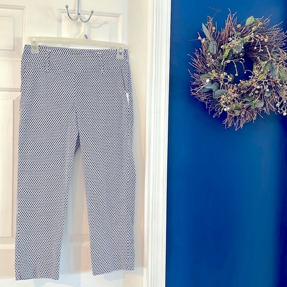 NWOT Women’s Swing Control Black & White Diamond Print Golf Ankle Pants Size 6 - Picture 1 of 9